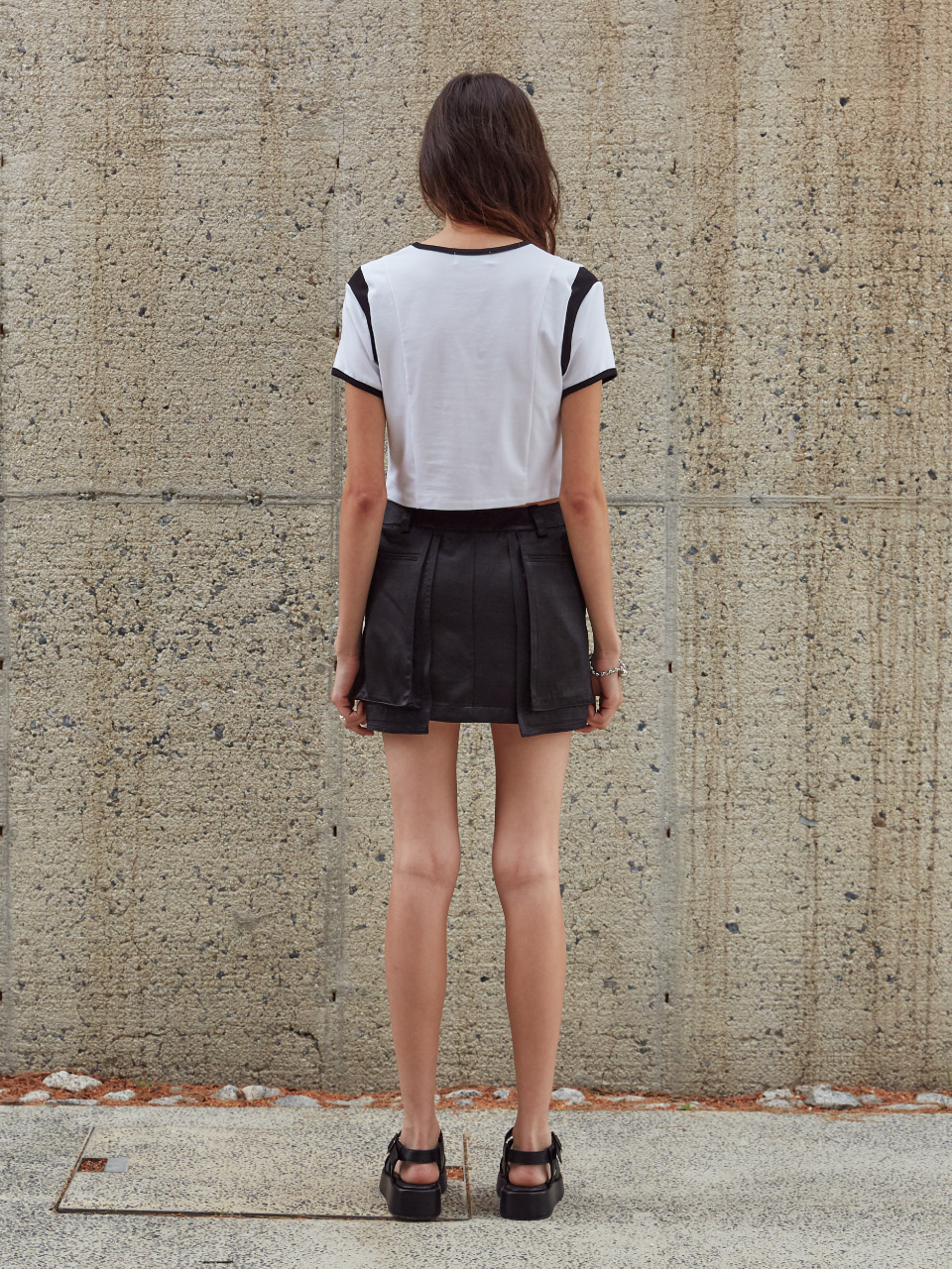 BELLE Side Flap Satin Cargo Mini Skirt_Black